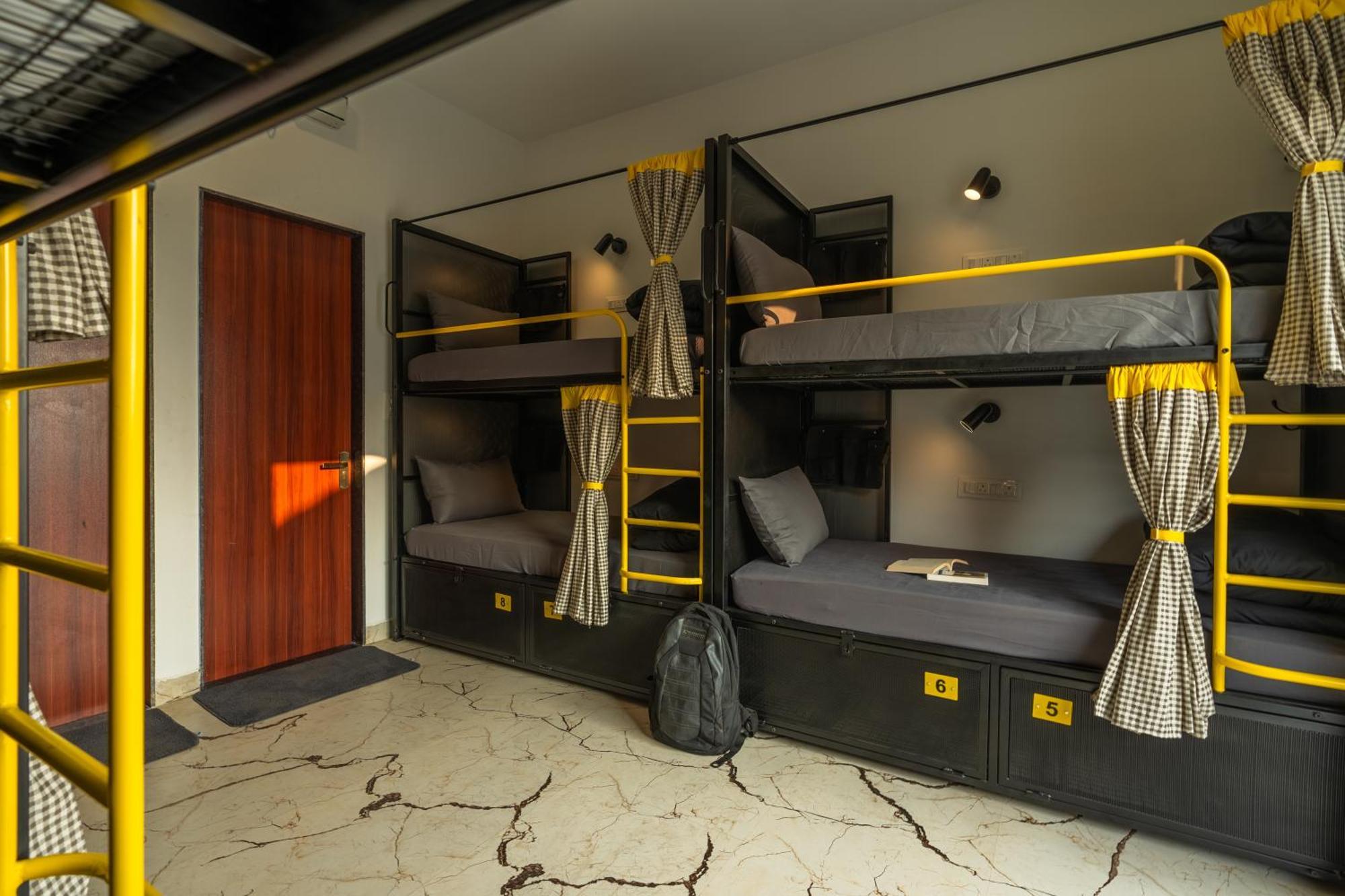 The Hosteller Goa, Mandrem Quarto foto